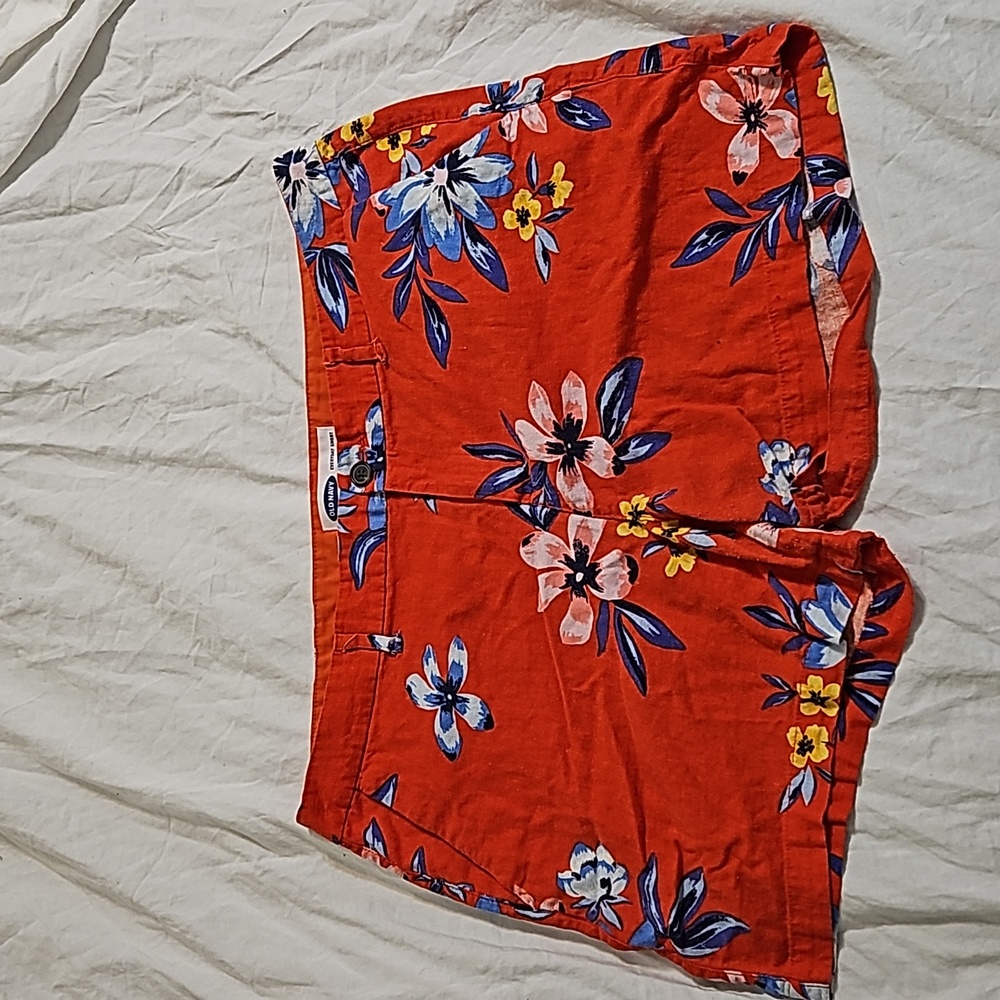 Old Navy Everyday Short